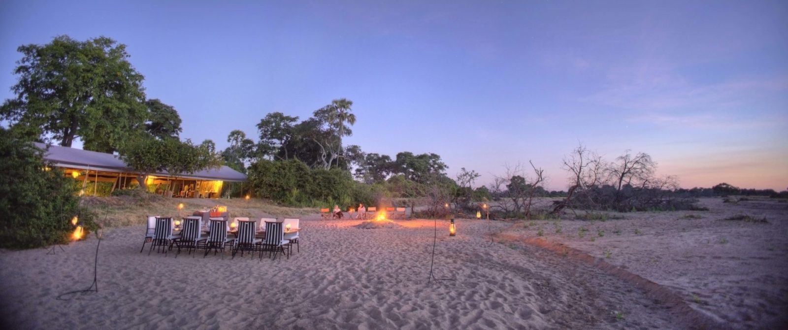 Kwihala sundowners and dinner set up around fire