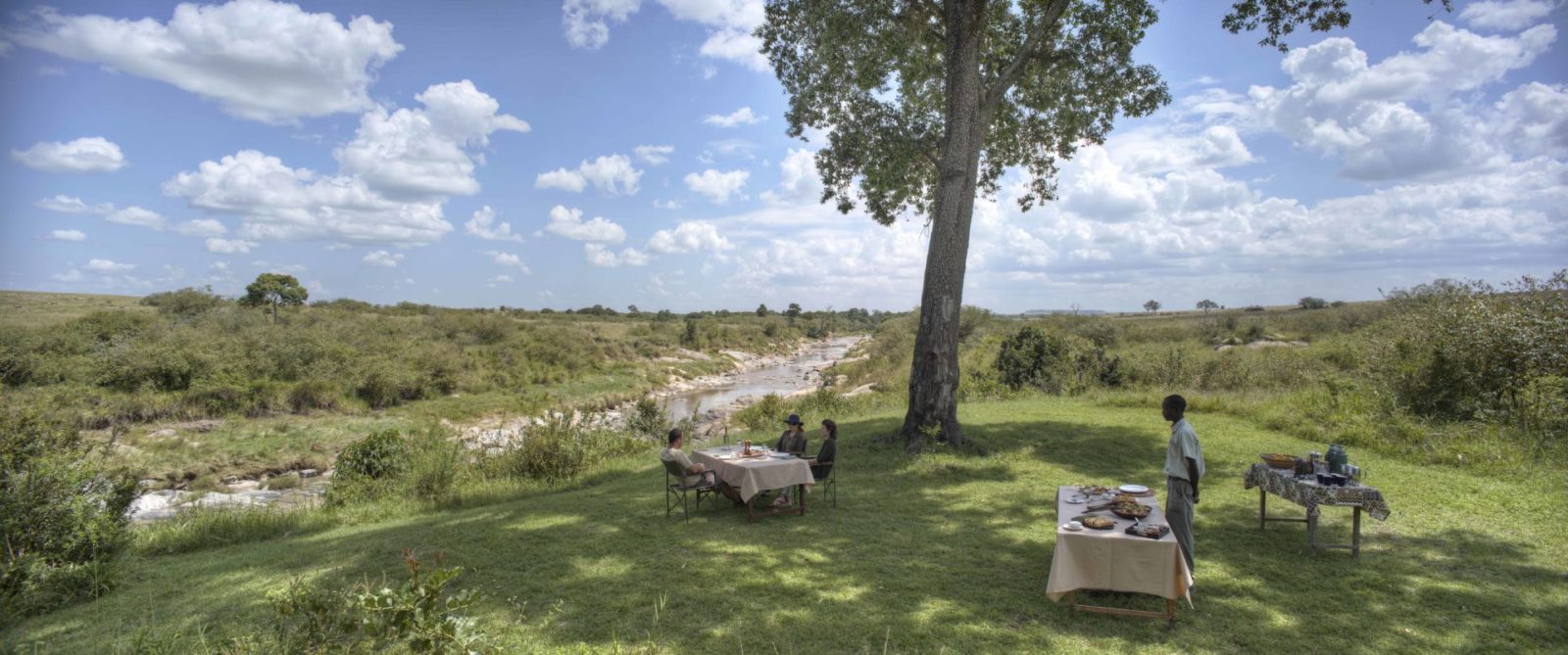 Rekero lunch under trees 1