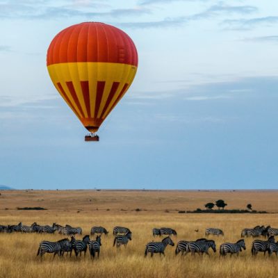 Hot air balloon safari in East Africa with TrueAfrica Safaris | Sutirta Budiman (Unsplash) | The Safari Specialists