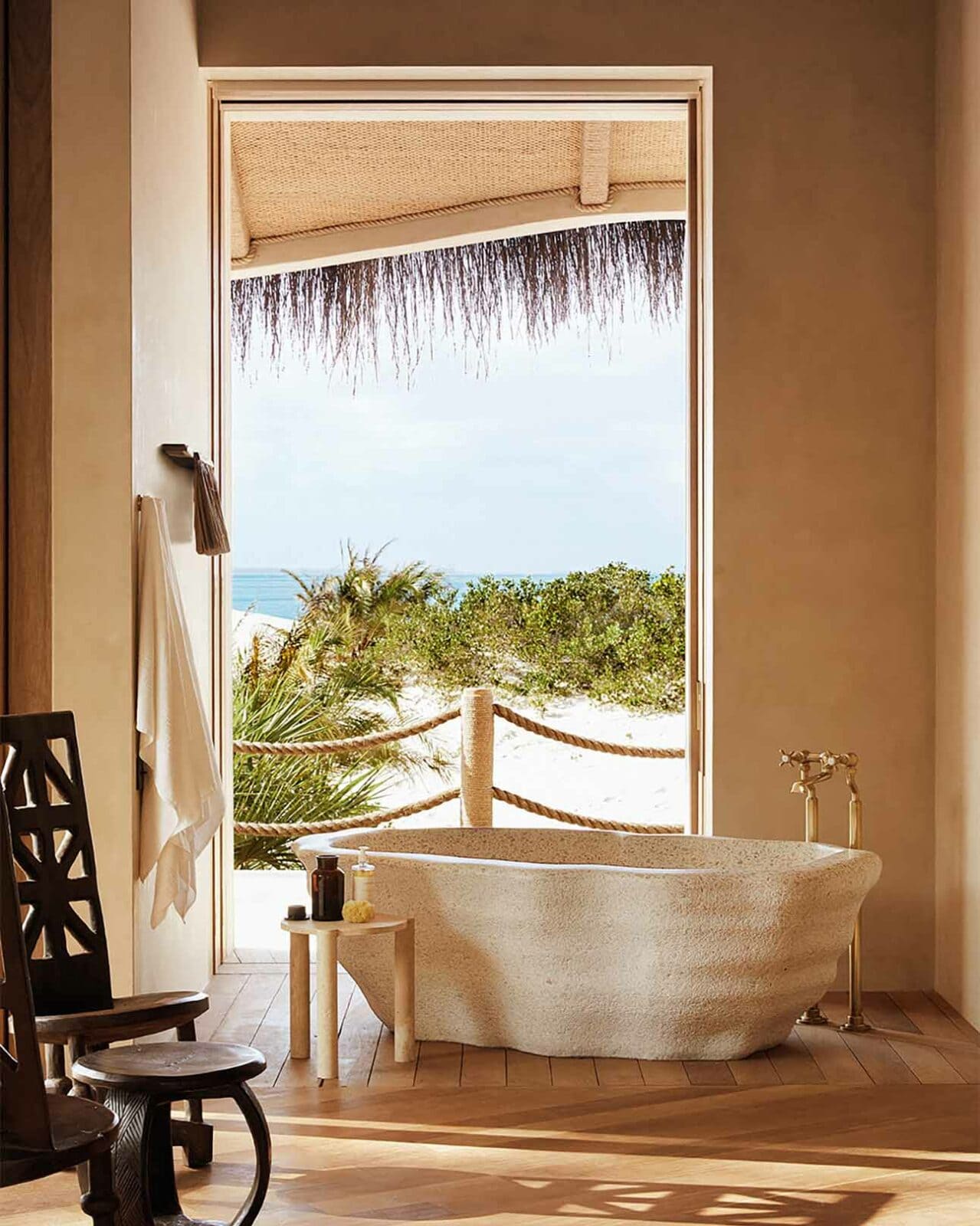 Bathroom with a breathtaking ocean view at Kisawa Sanctuary